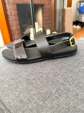 FitFlop Black Flat Sandals